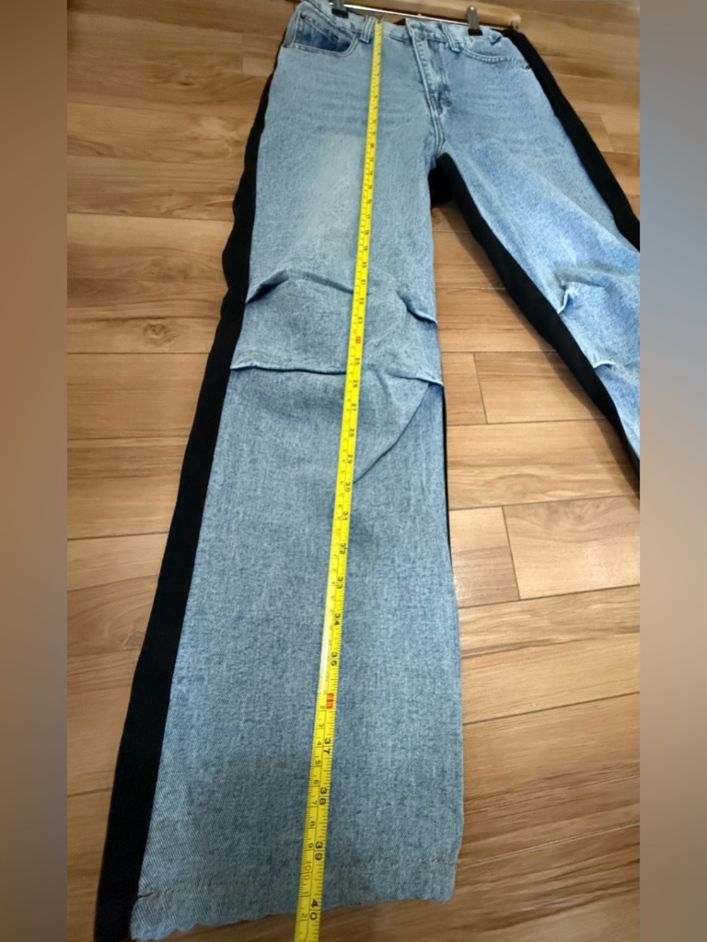 SHEIN Two-Tone Straight Leg Jeans - Blue in Front and Black in Back Size XS - Picture 10 of 12